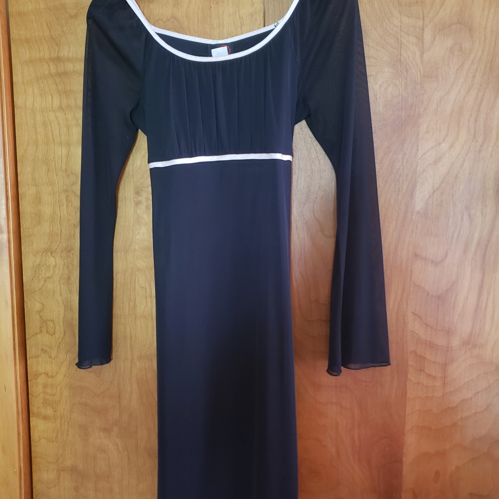 Elegant Black Long Sleeve Dress